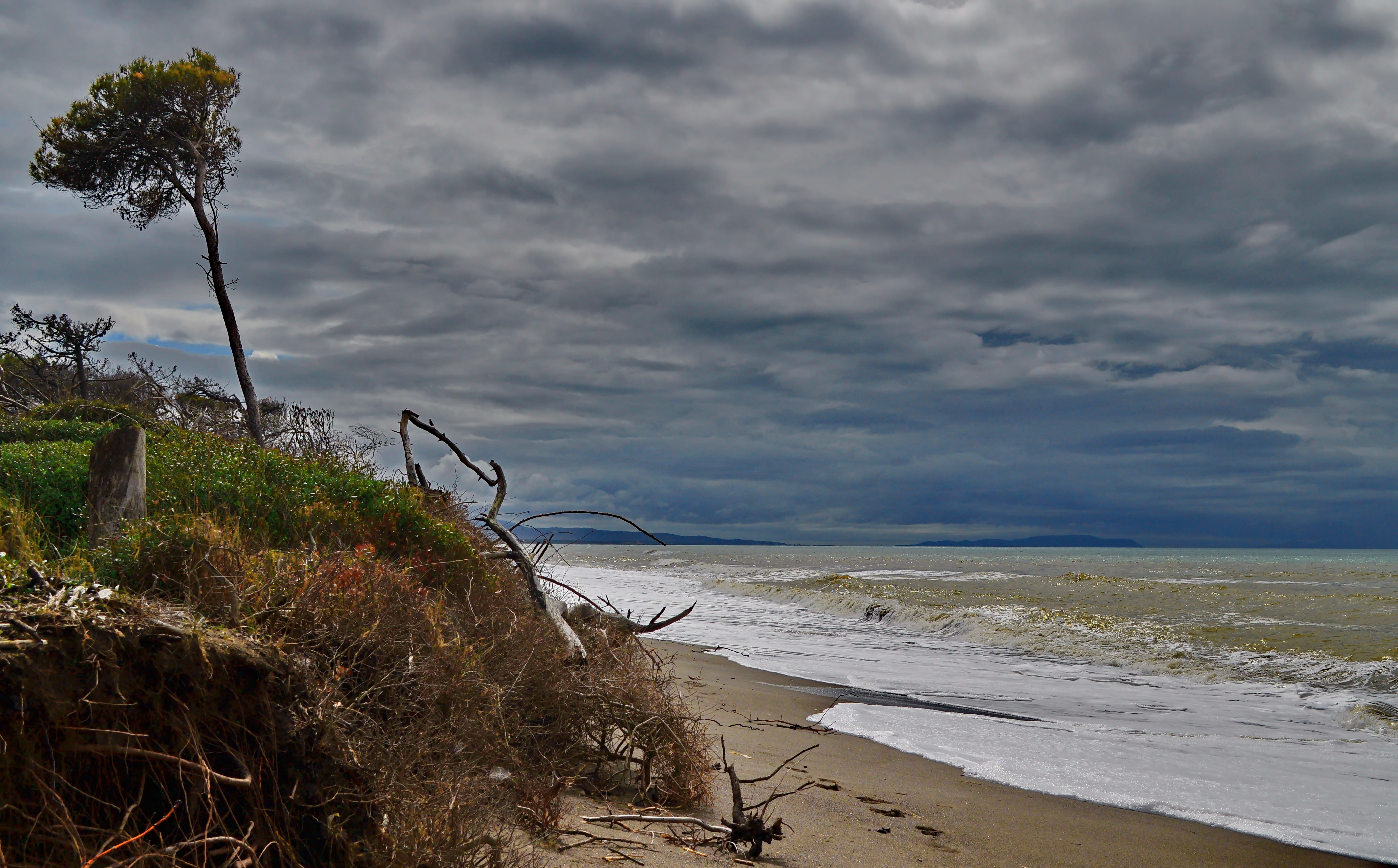 Dopo temporale a Marina di Cecina