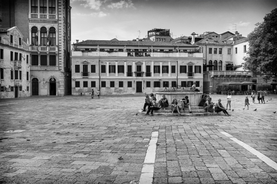Venezia on the street